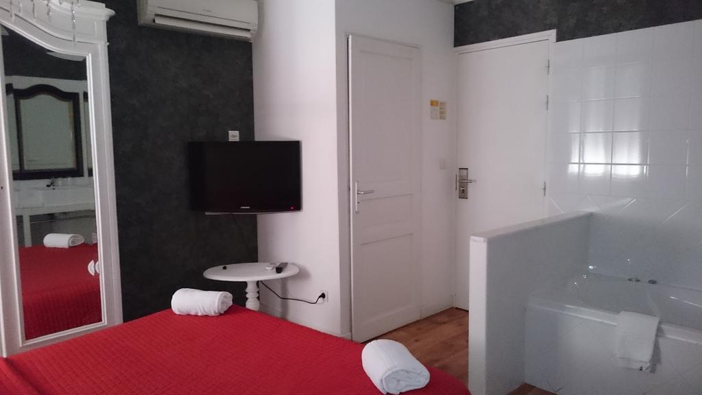 Hotel Le 5 Martigues Exterior foto